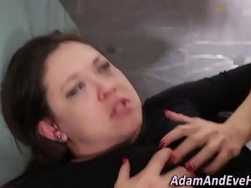 Asian babe deepthroats